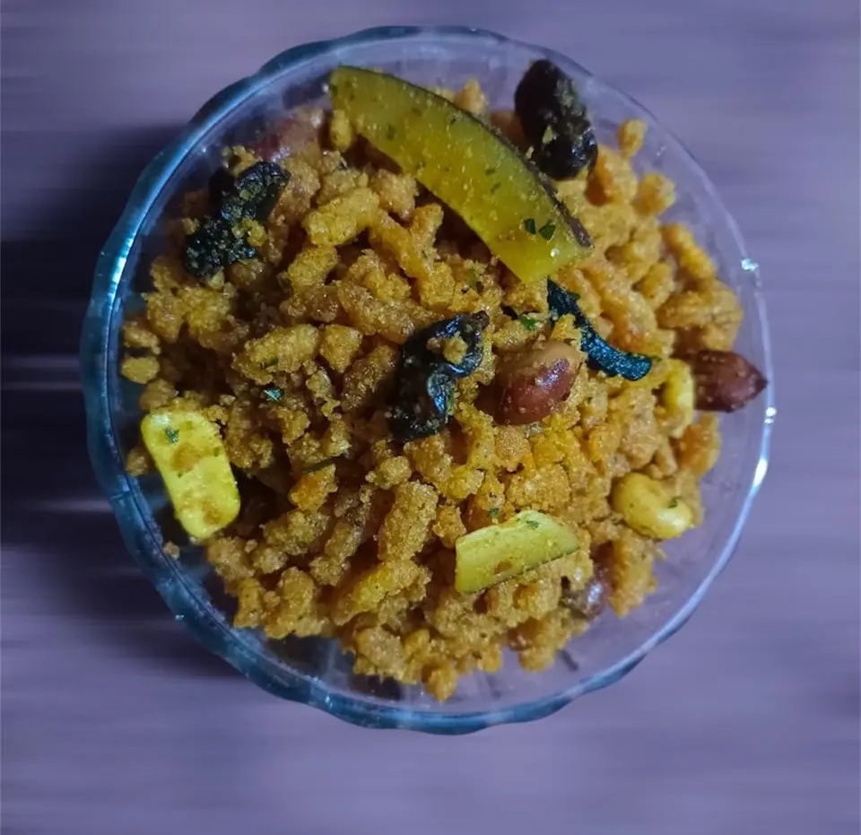 AJ Quality Bazaar's Mahalaxmi Chivda (500 gm)